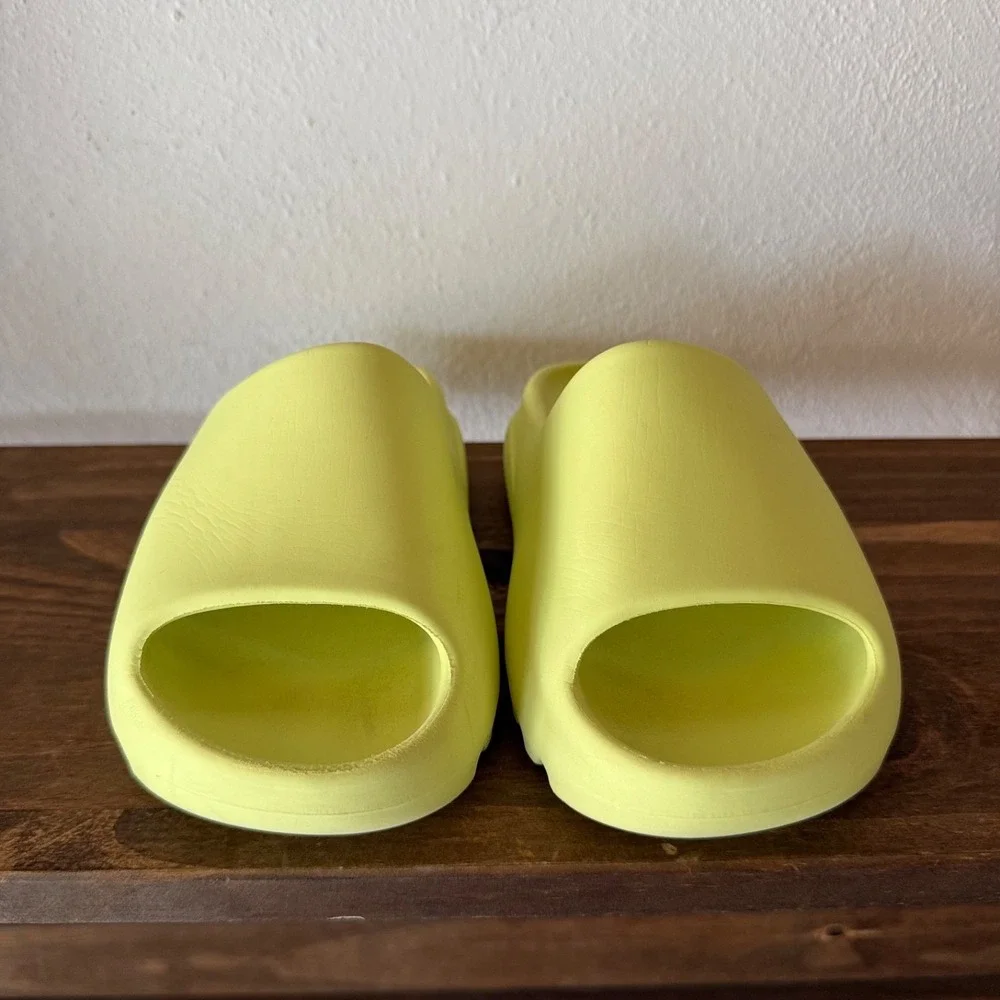 Adidas Yeezy Slide Glow Green US 4 Foam Slip On Sandals HQ6447